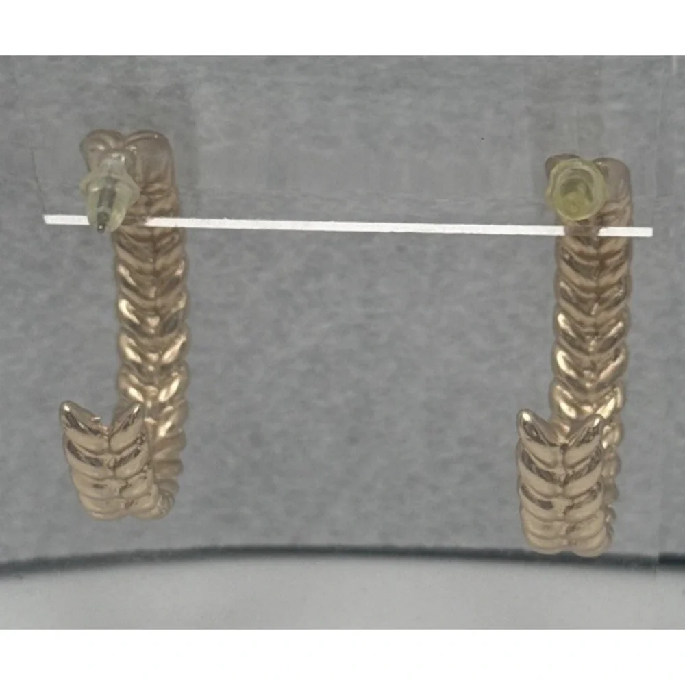 Vintage Gold Tone Chevron Herringbone Hoop Earrings Chunky Woven Textured